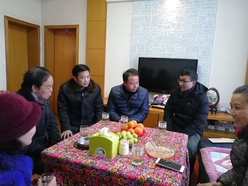 省教育工会走访慰问我校特困教师
