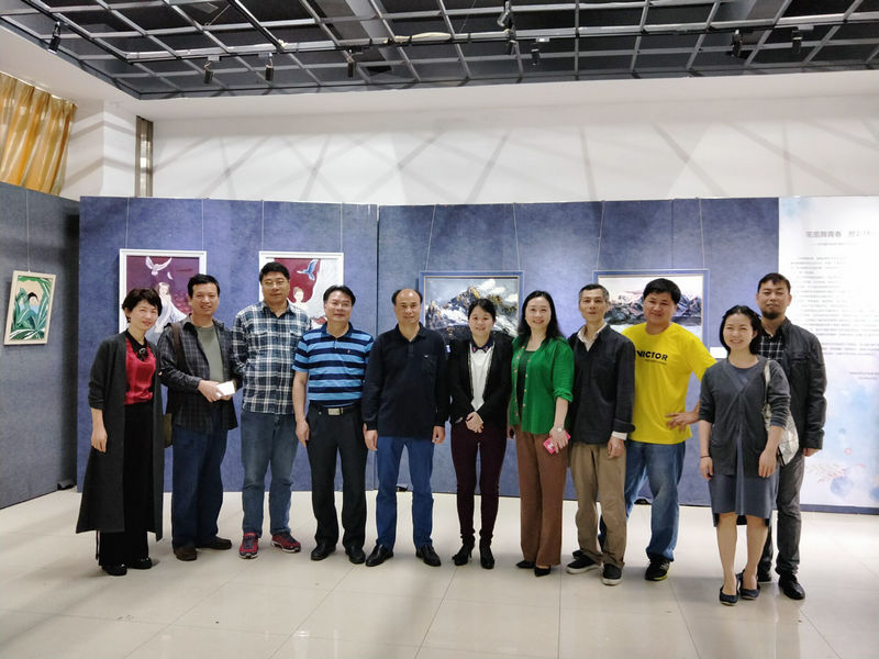 专艺术系举办2018届毕业创作暨美术课堂教学成果汇报展