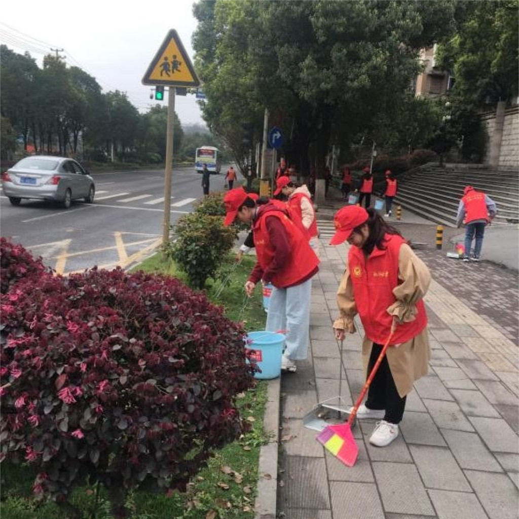初等教育系直属党支部_DxO.jpg