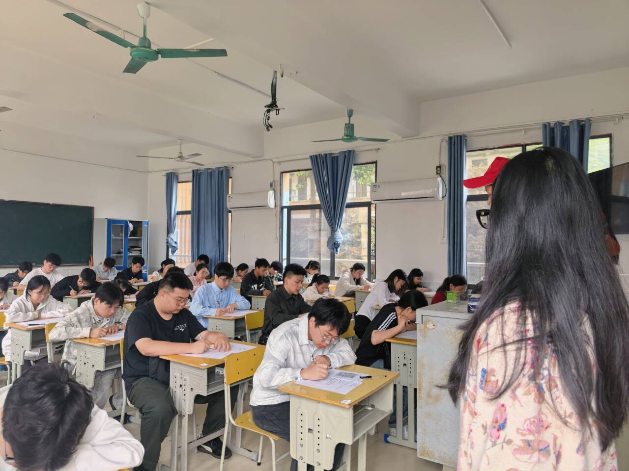 凝心聚力担使命 以考提质育良师 | 湘南幼专小学教育学院圆满完成2026届师范生教师资格认定考核工作